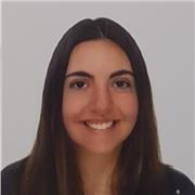 Soy maestra de Educación Primaria, con especialidad en Audición y Lenguaje